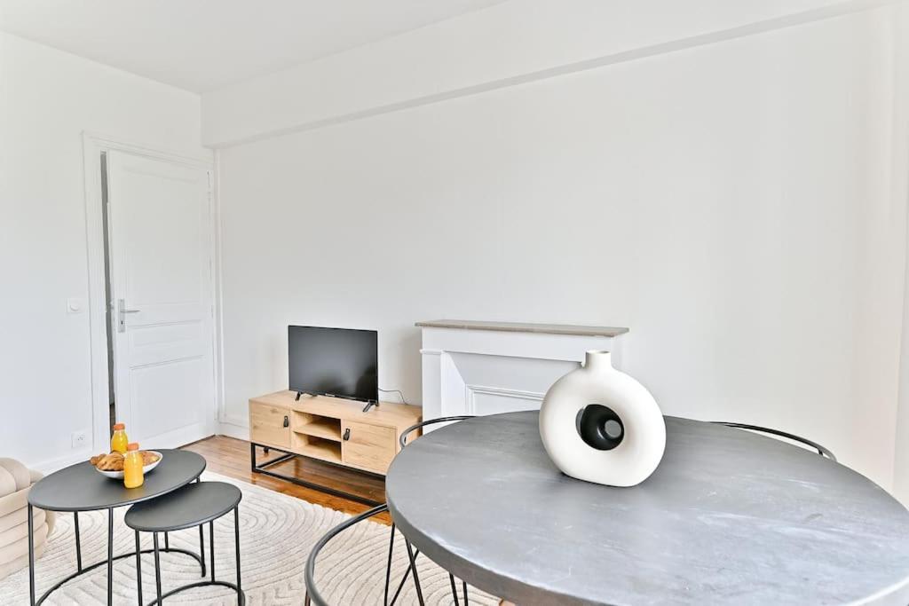 Havre De Paix Spacieux En Banlieue Parisienne Монтрёй Экстерьер фото